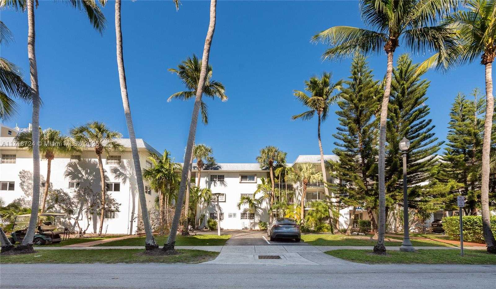 Small Image of 201 GALEN DR #201, Key Biscayne Number 23