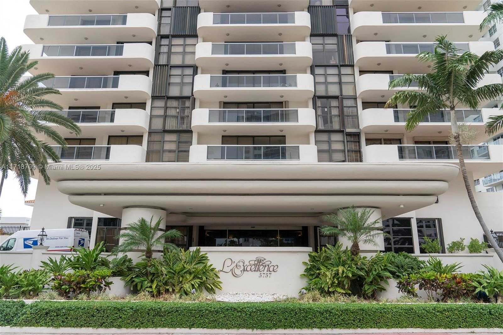Small Image of 5757 COLLINS AVE #1604, Miami Beach Number 2