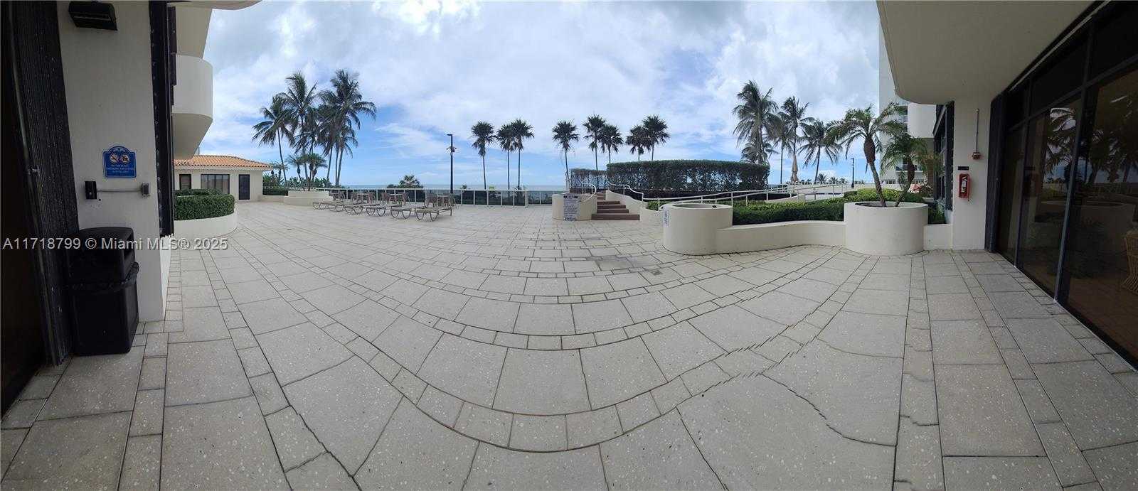 Small Image of 5757 COLLINS AVE #1604, Miami Beach Number 23