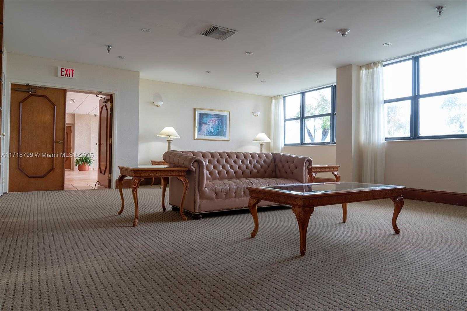 Small Image of 5757 COLLINS AVE #1604, Miami Beach Number 29