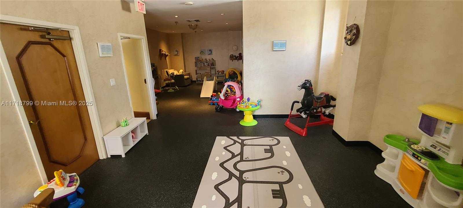 Small Image of 5757 COLLINS AVE #1604, Miami Beach Number 34