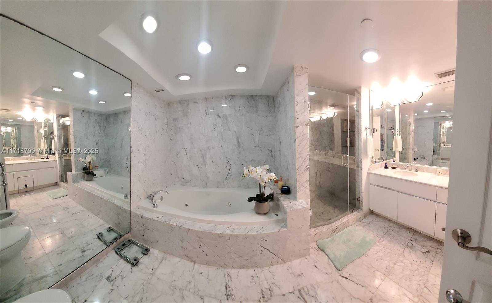 Small Image of 5757 COLLINS AVE #1604, Miami Beach Number 52