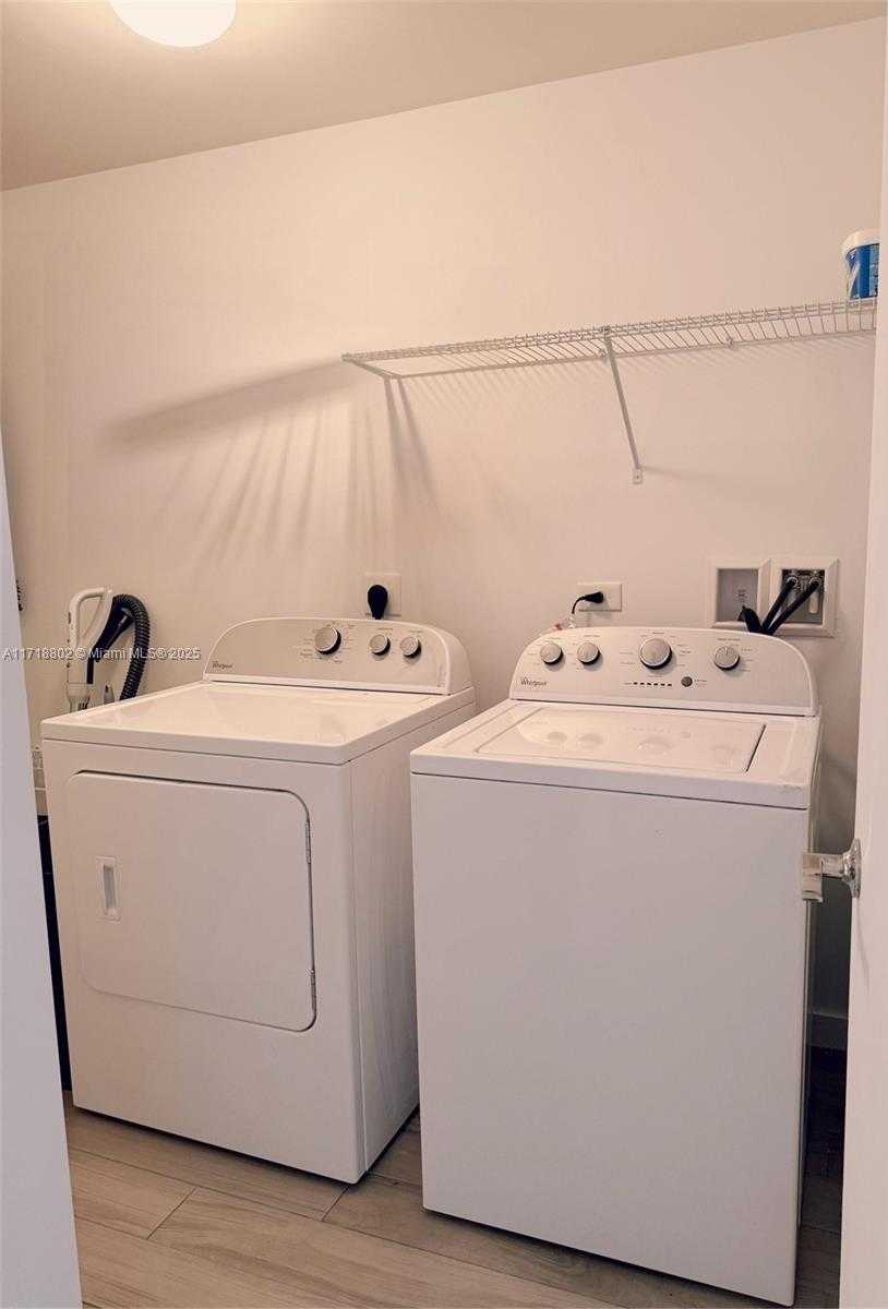 Small Image of 999 SOUTH WEST 1ST AVE #2611, Miami Number 12