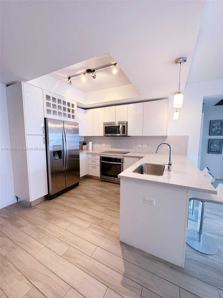 Small Image of 999 SOUTH WEST 1ST AVE #2611, Miami Number 2