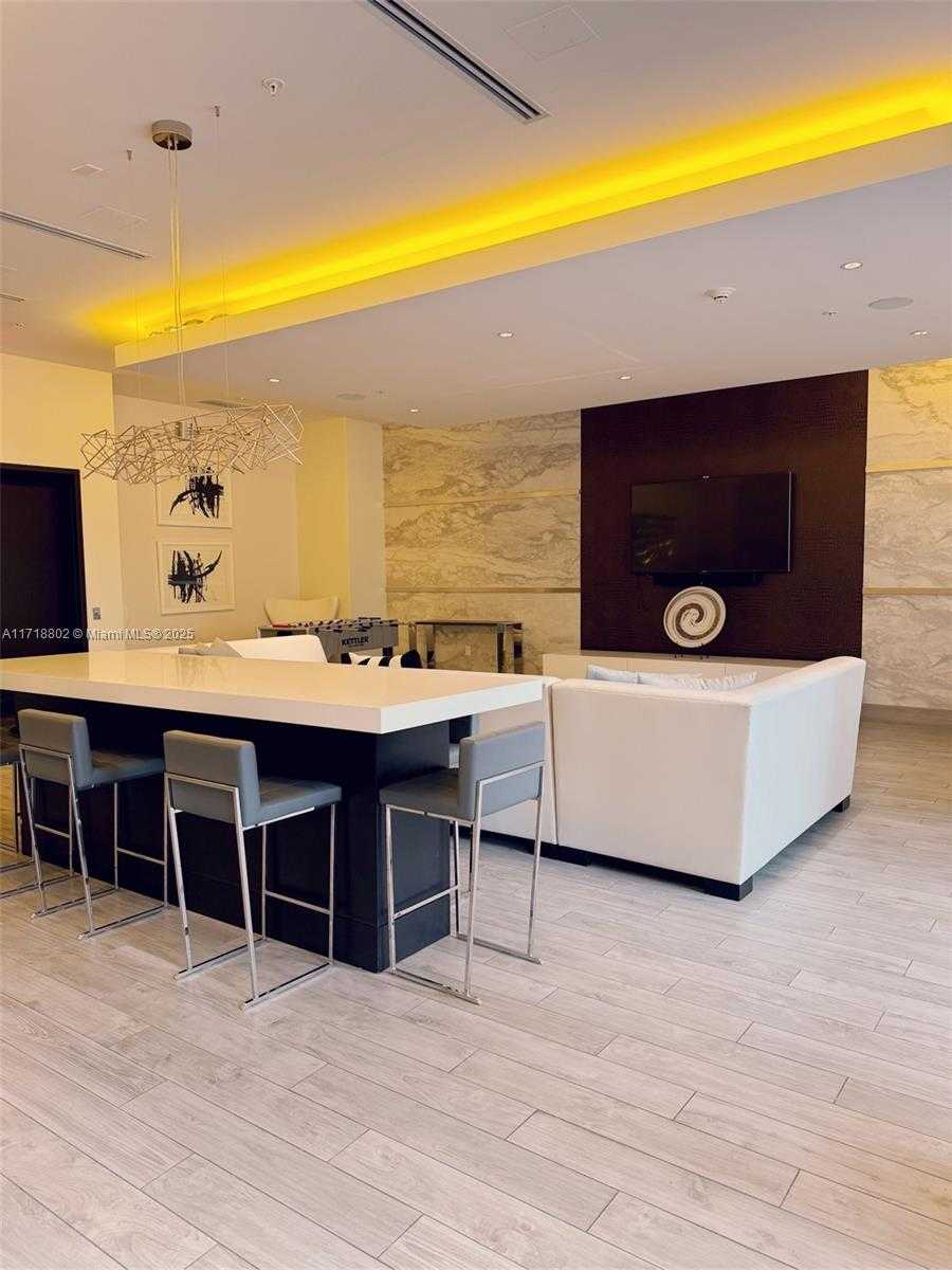 Small Image of 999 SOUTH WEST 1ST AVE #2611, Miami Number 21