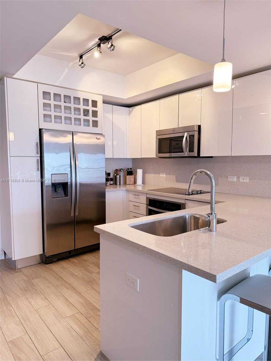 Small Image of 999 SOUTH WEST 1ST AVE #2611, Miami Number 3