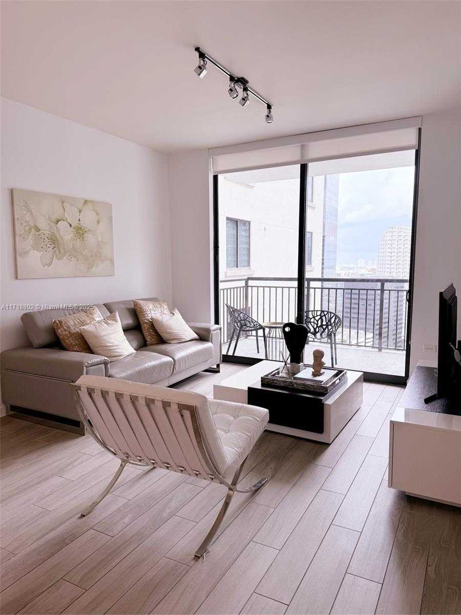 Small Image of 999 SOUTH WEST 1ST AVE #2611, Miami Number 5
