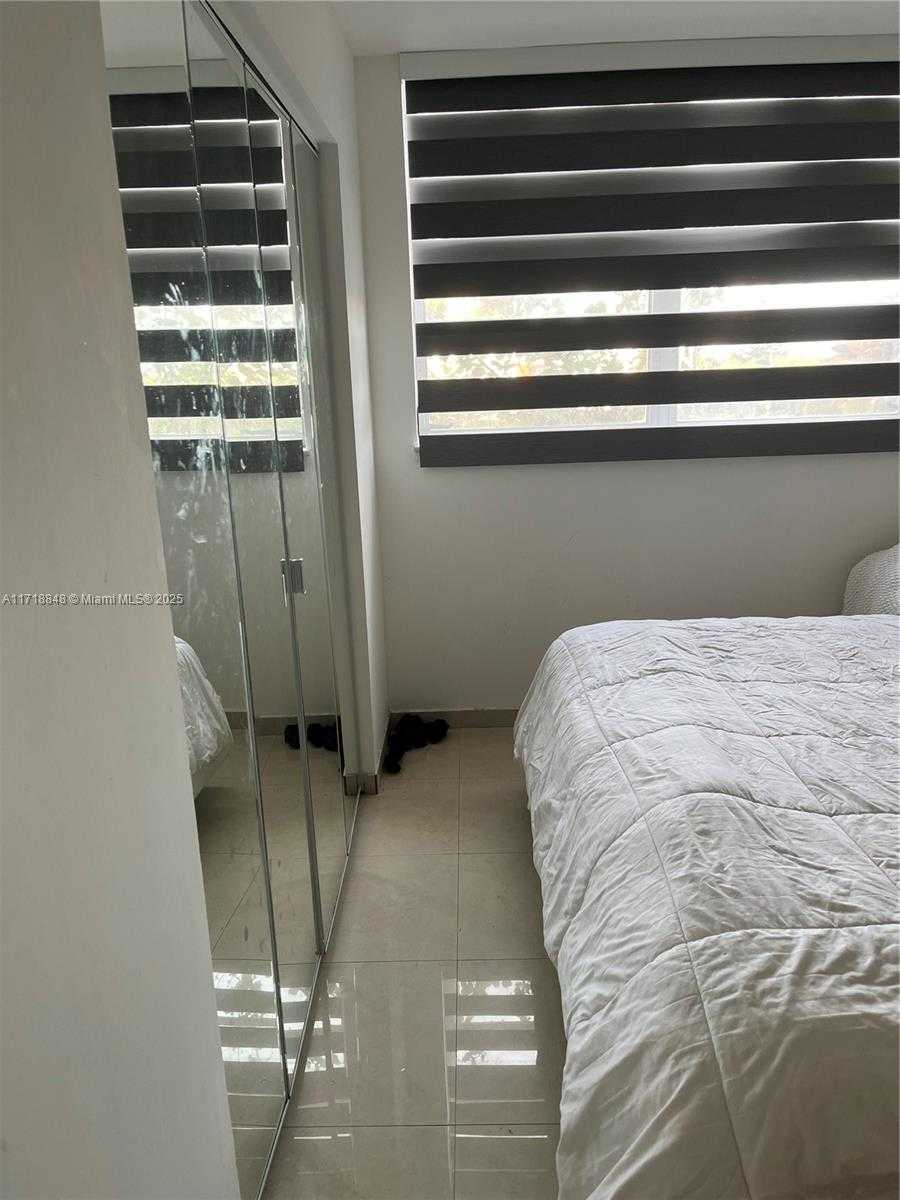 Small Image of 4000 NORTH EAST 170 ST #102, North Miami Beach Number 16
