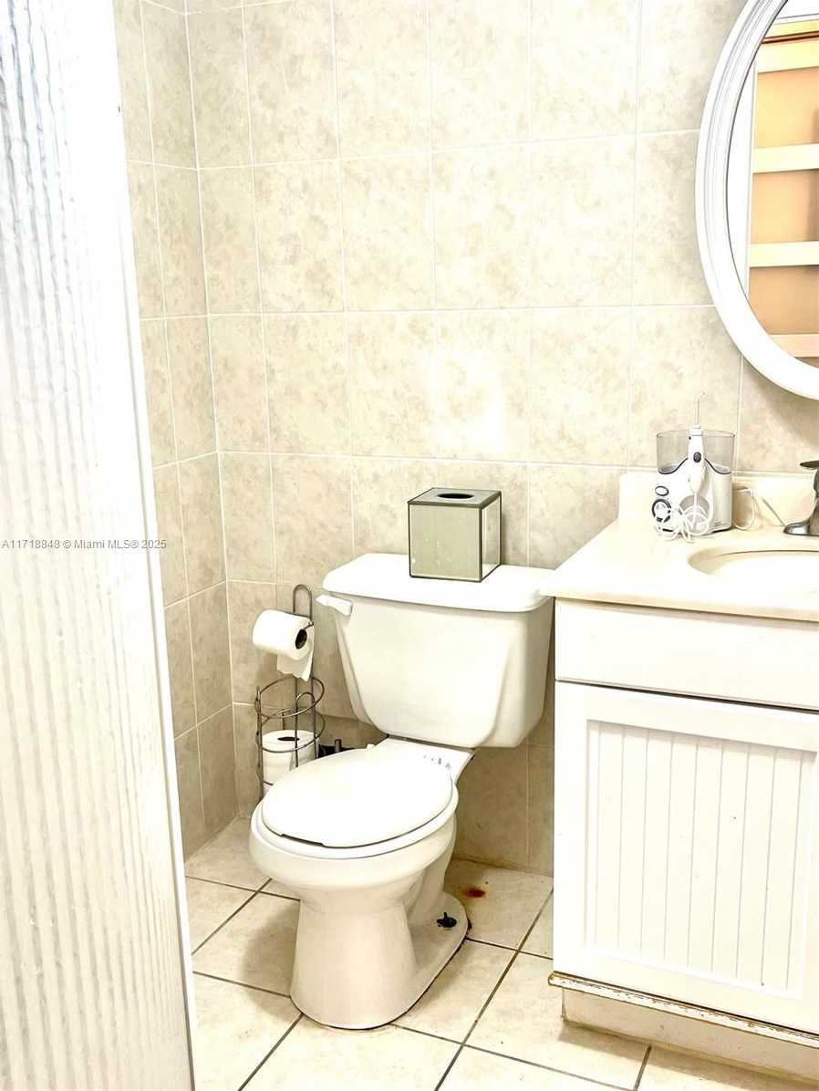 Small Image of 4000 NORTH EAST 170 ST #102, North Miami Beach Number 18