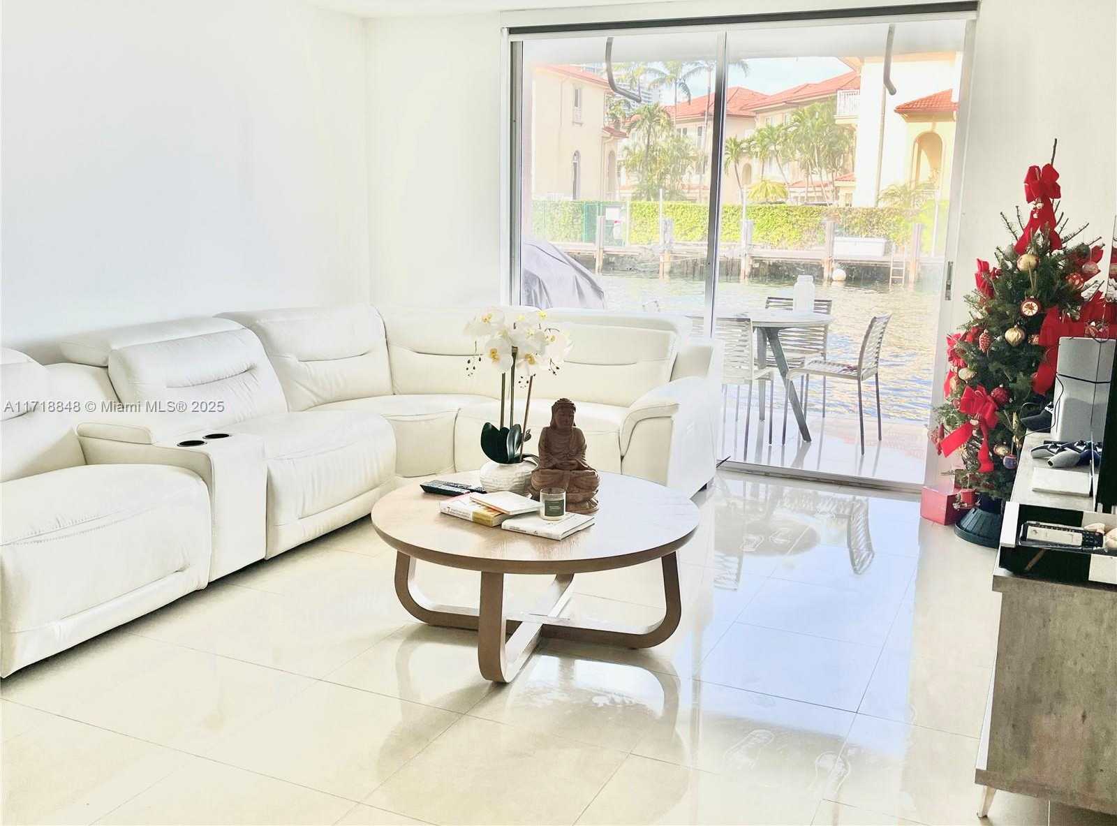 Small Image of 4000 NORTH EAST 170 ST #102, North Miami Beach Number 3