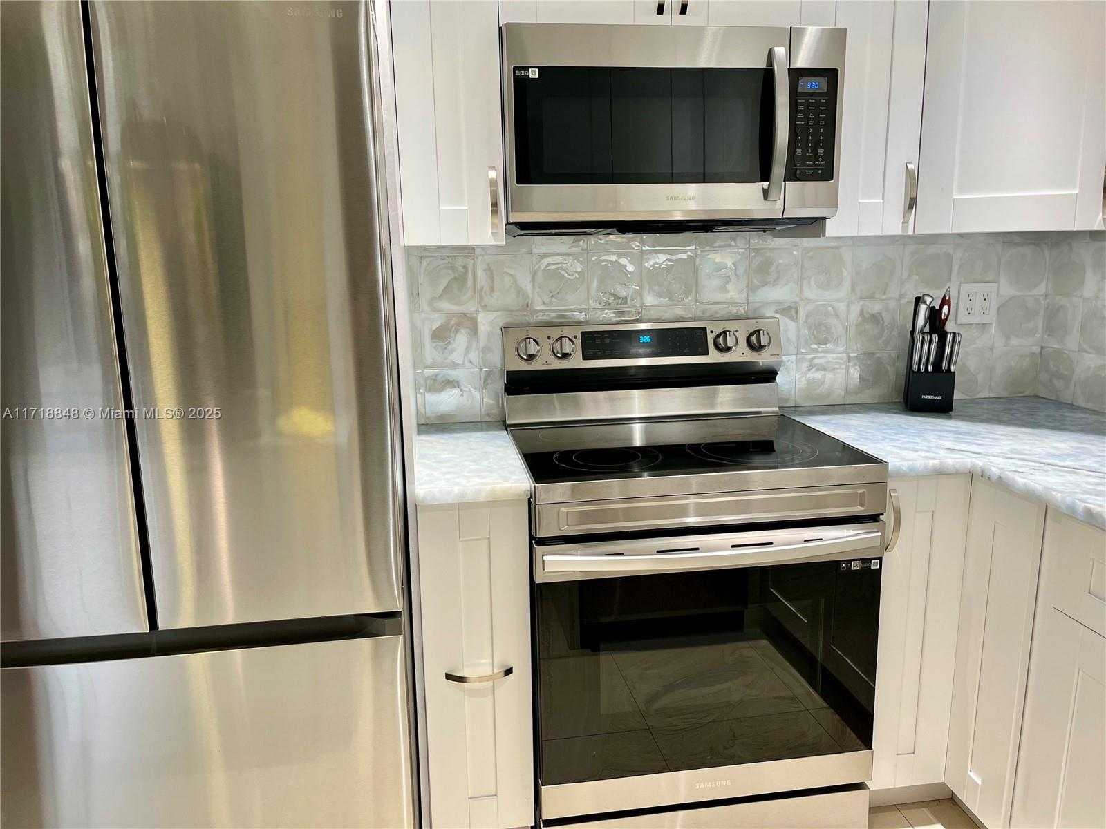 Small Image of 4000 NORTH EAST 170 ST #102, North Miami Beach Number 6