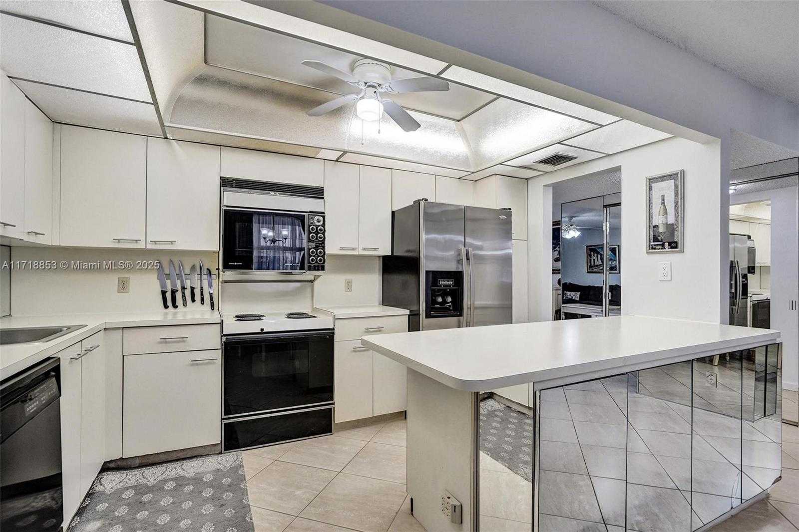 Small Image of 3350 NORTH EAST 192ND ST #4A-B, Aventura Number 11
