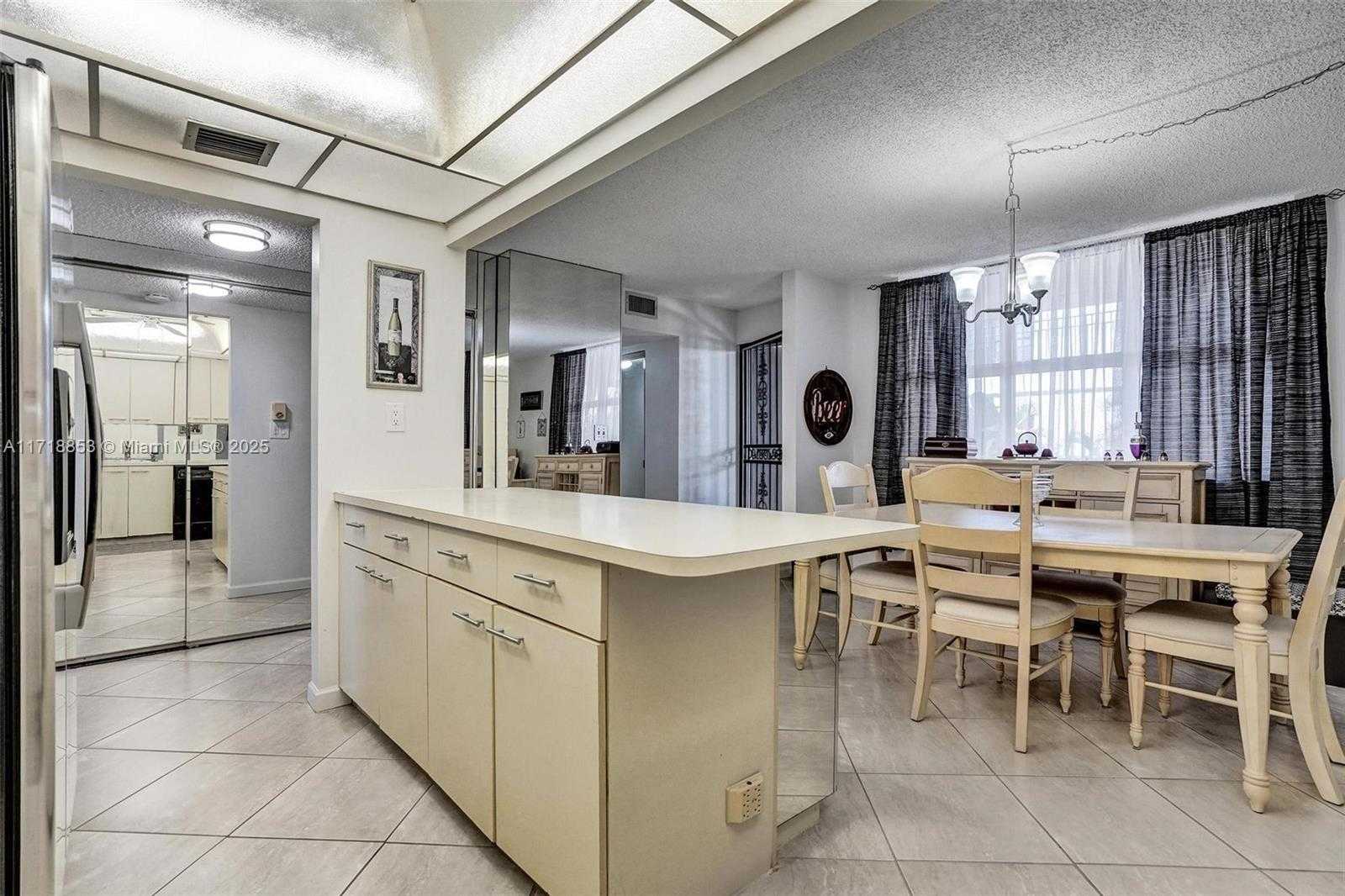 Small Image of 3350 NORTH EAST 192ND ST #4A-B, Aventura Number 12