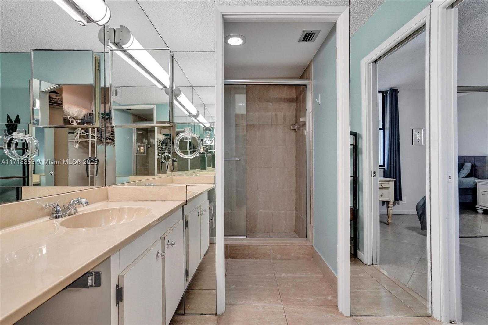 Small Image of 3350 NORTH EAST 192ND ST #4A-B, Aventura Number 21