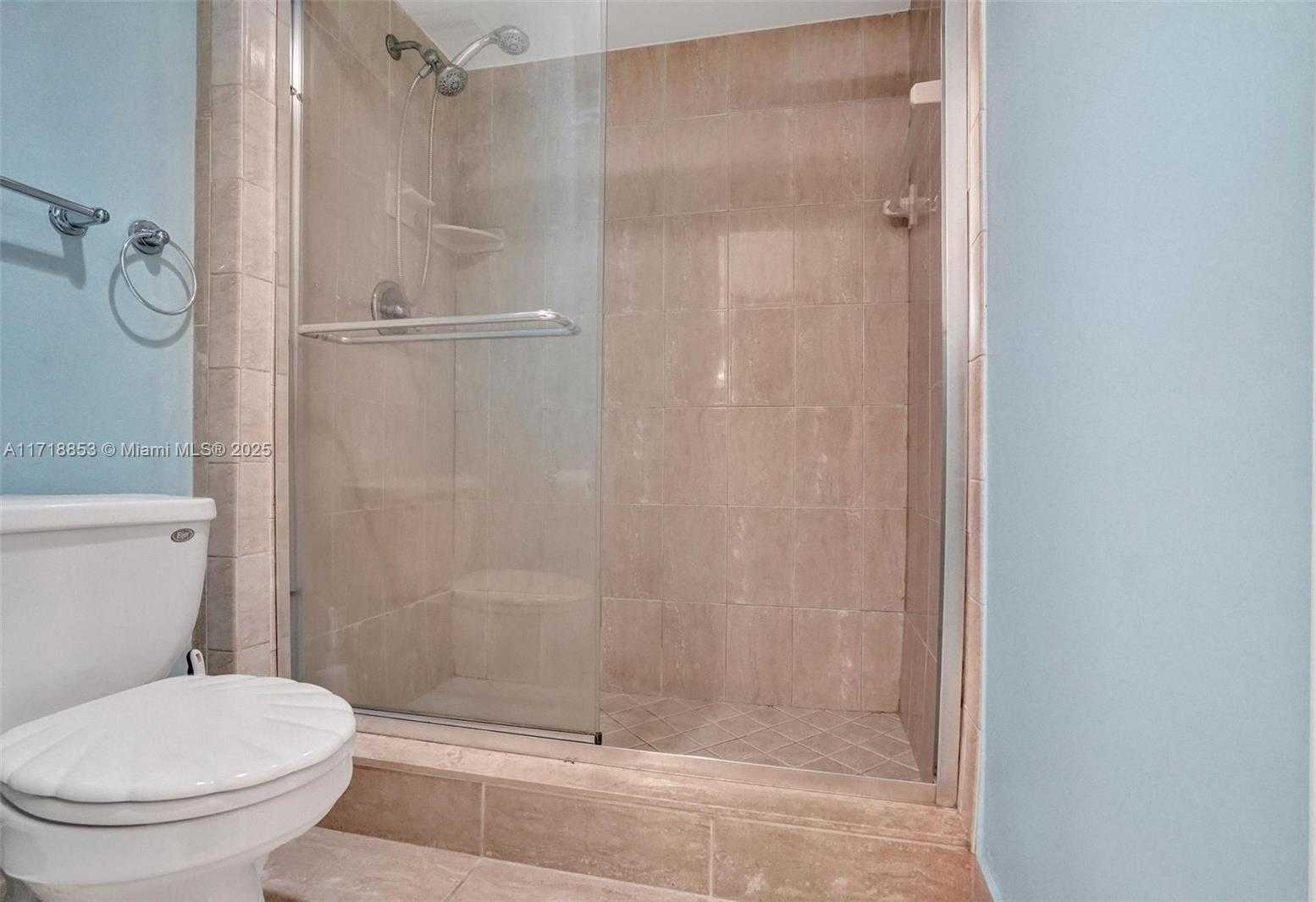 Small Image of 3350 NORTH EAST 192ND ST #4A-B, Aventura Number 22