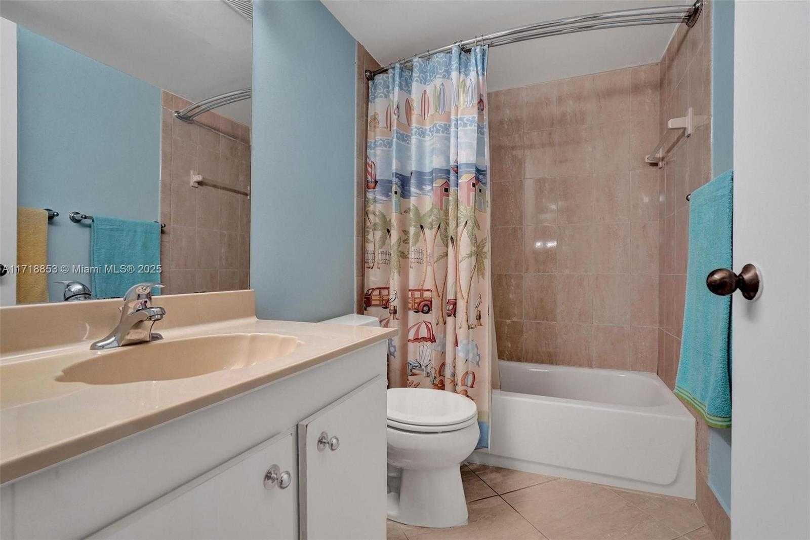 Small Image of 3350 NORTH EAST 192ND ST #4A-B, Aventura Number 27