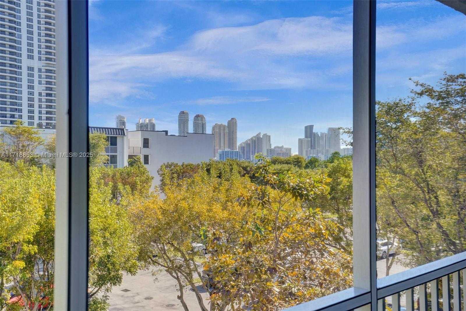 Small Image of 3350 NORTH EAST 192ND ST #4A-B, Aventura Number 32