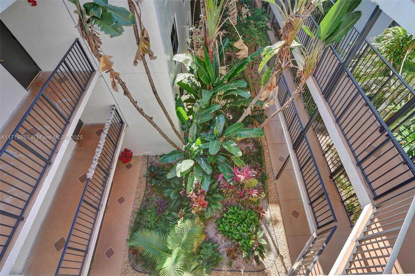 Small Image of 3350 NORTH EAST 192ND ST #4A-B, Aventura Number 36