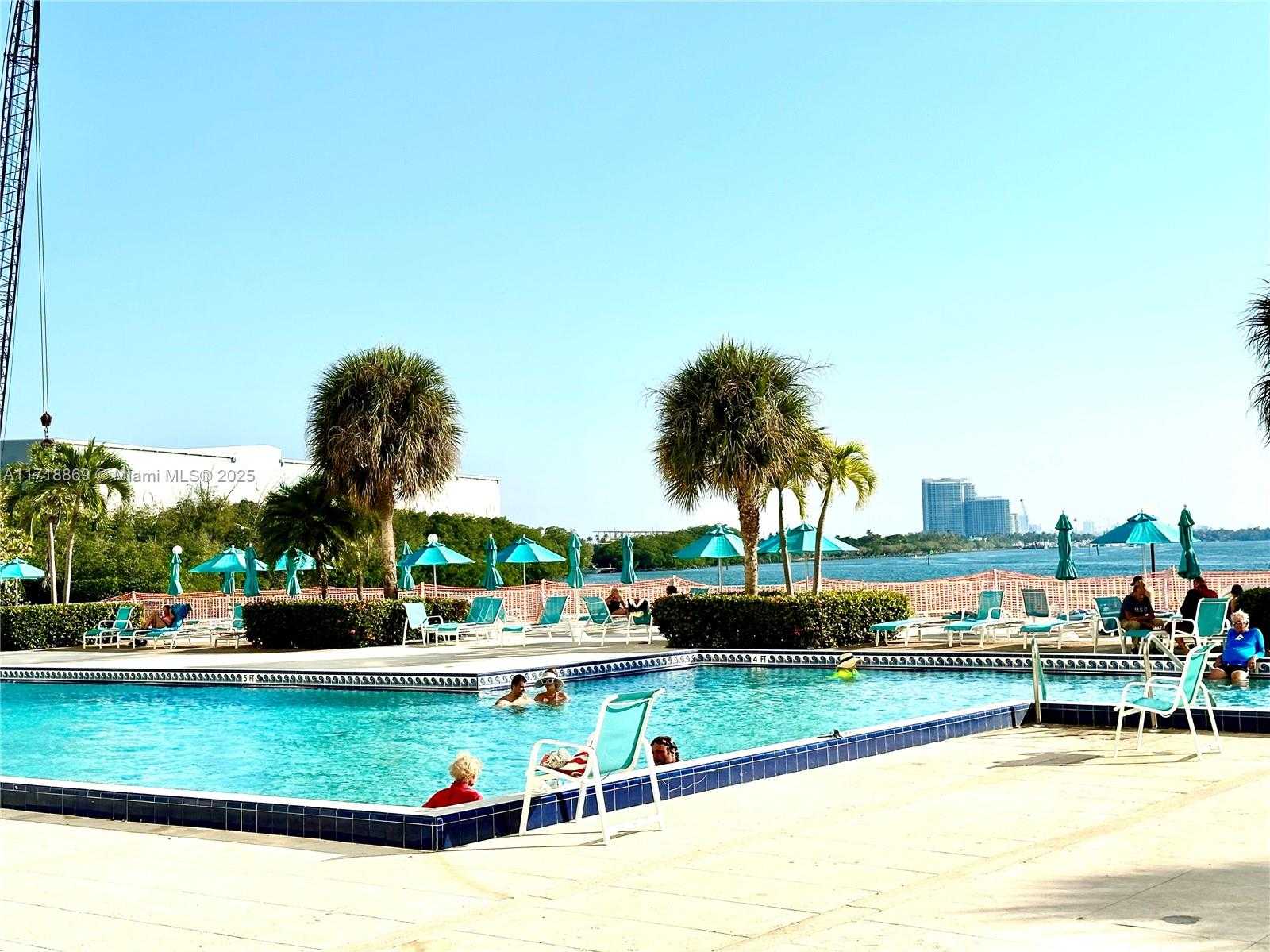 Small Image of 500 BAYVIEW DR #1531, Sunny Isles Beach Number 13