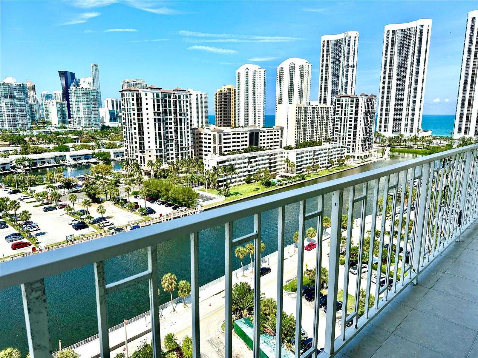 Small Image of 500 BAYVIEW DR #1531, Sunny Isles Beach Number 15