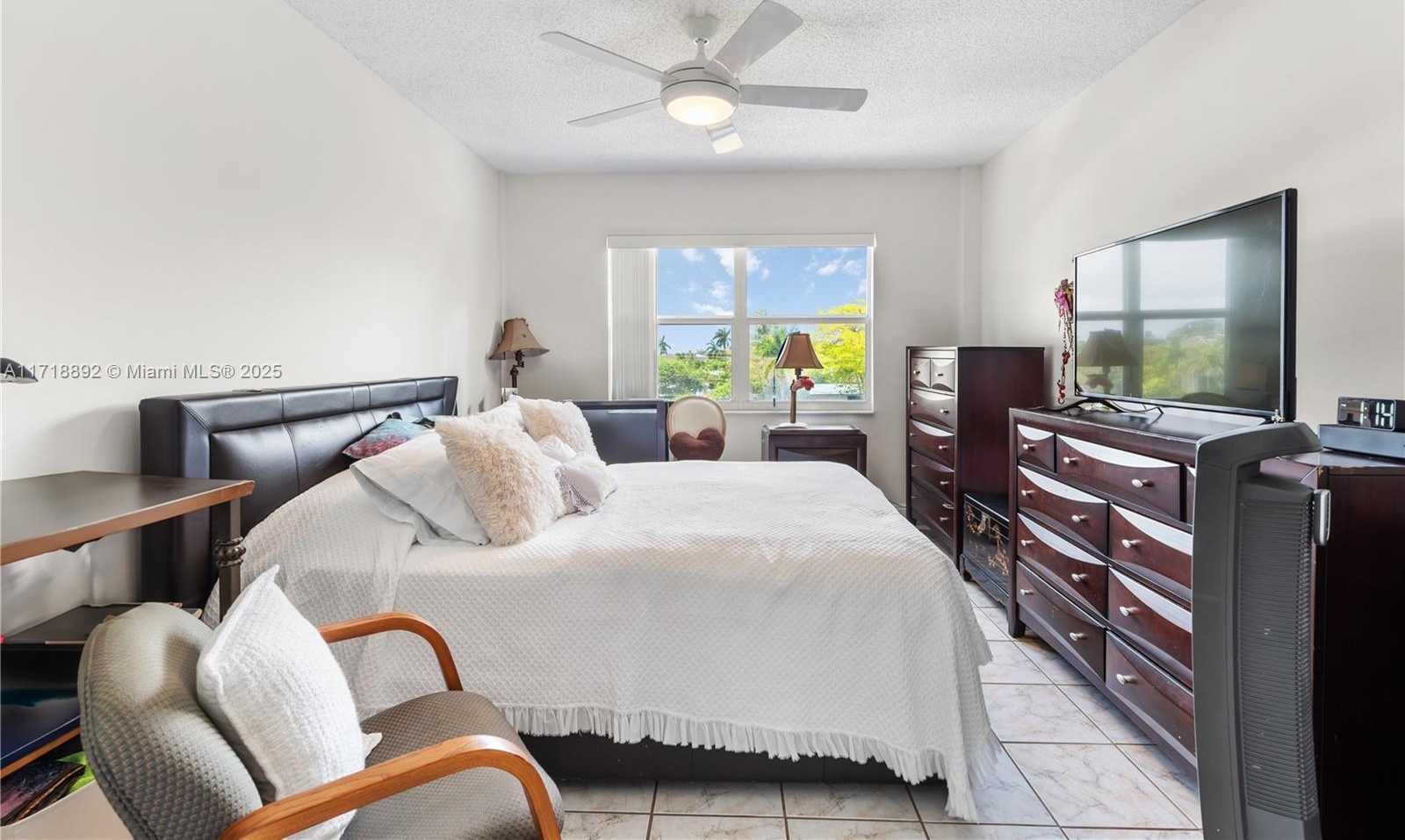 Small Image of 2555 NORTH EAST 11TH ST #303, Fort Lauderdale Number 15