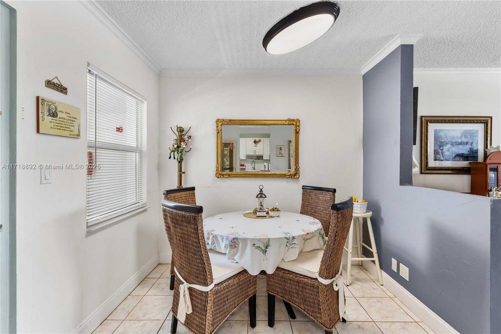 Small Image of 2555 NORTH EAST 11TH ST #303, Fort Lauderdale Number 8