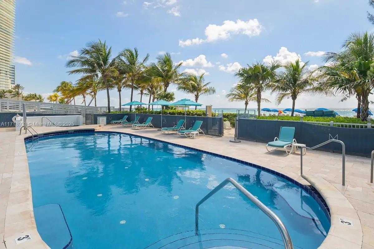 Small Image of 18683 COLLINS AVE #1609, Sunny Isles Beach Number 3