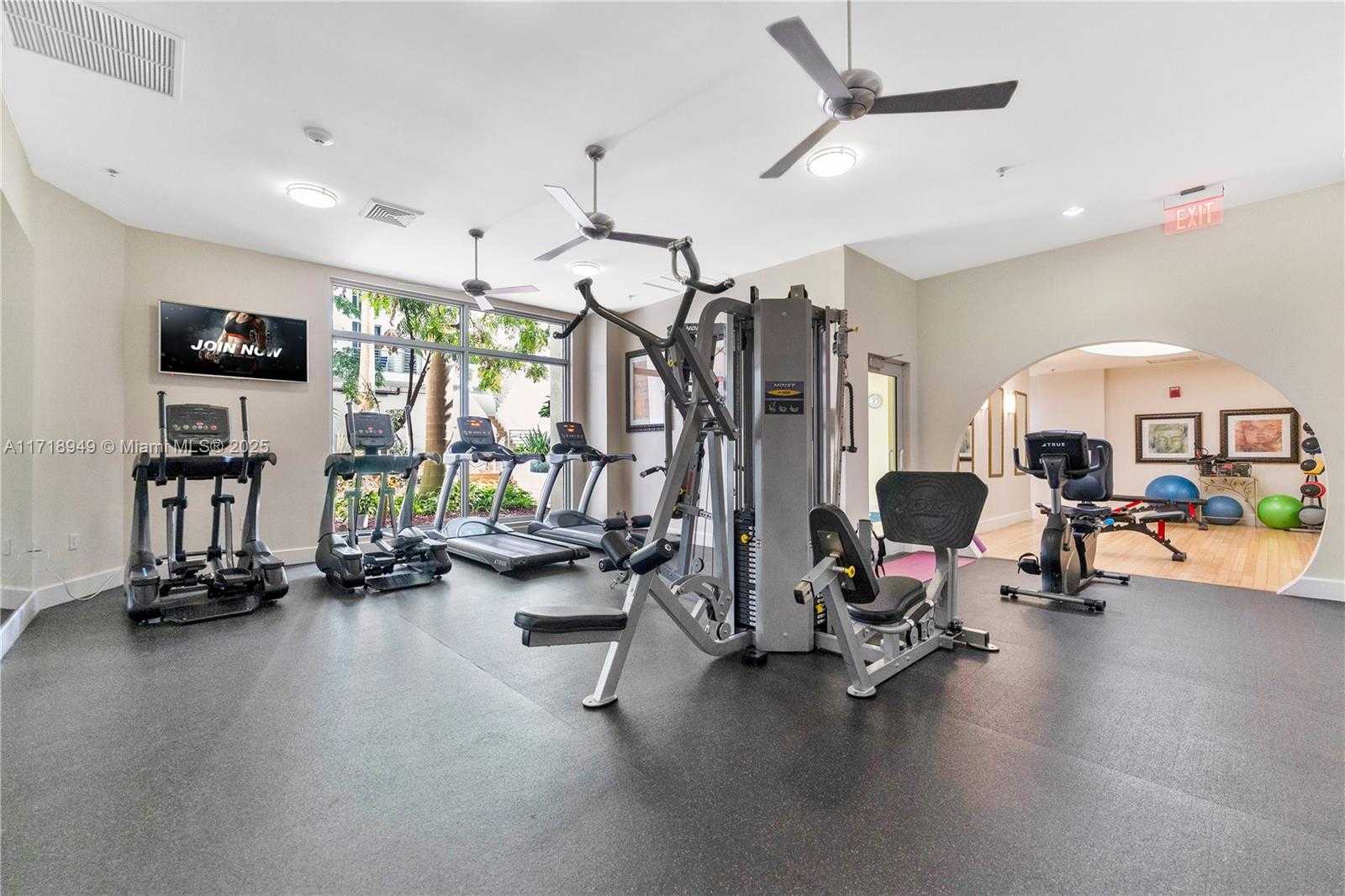 Small Image of 1830 RADIUS DR #418, Hollywood Number 21