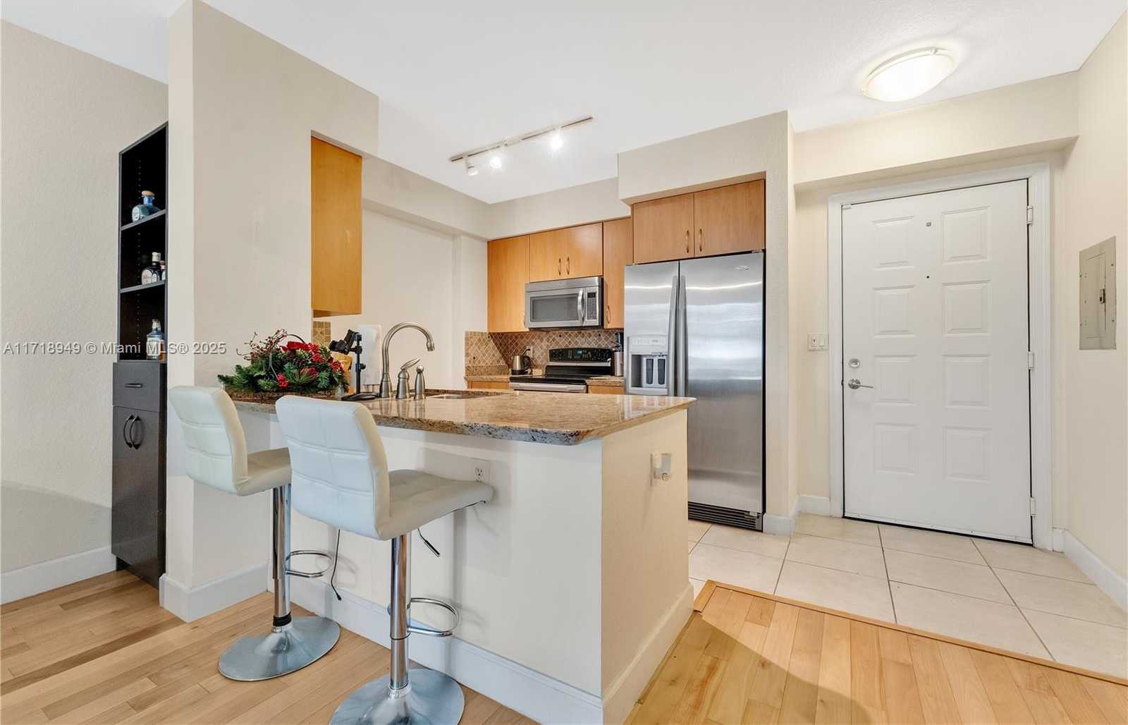 Small Image of 1830 RADIUS DR #418, Hollywood Number 7