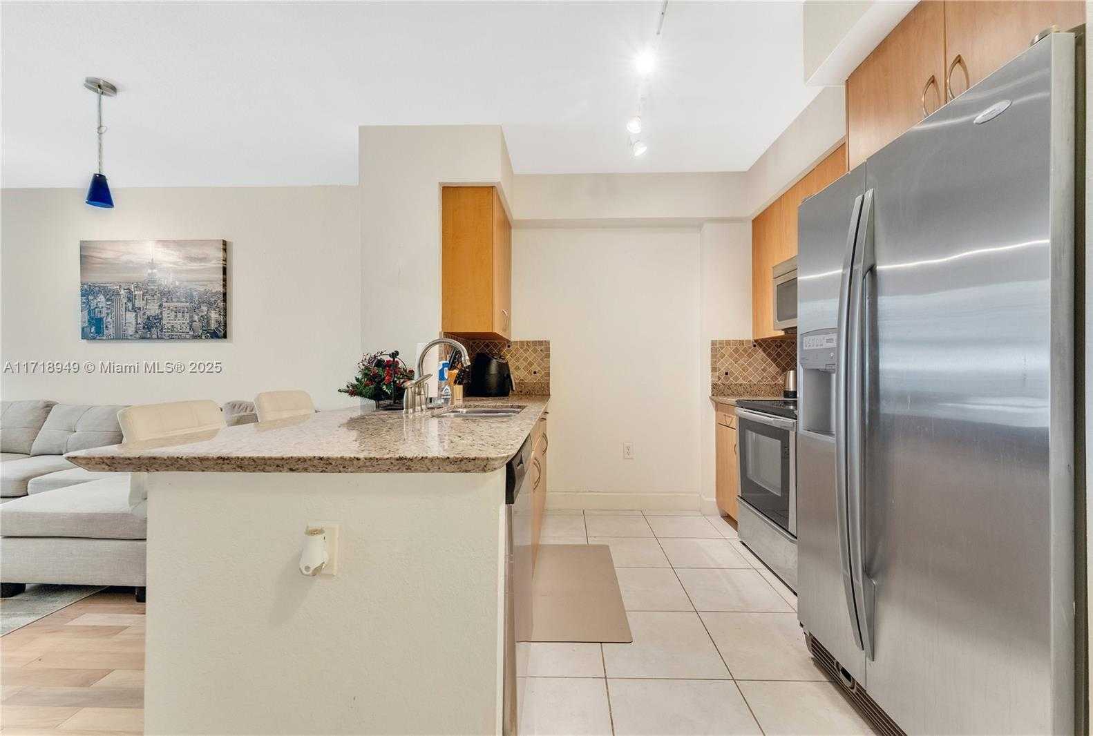 Small Image of 1830 RADIUS DR #418, Hollywood Number 8
