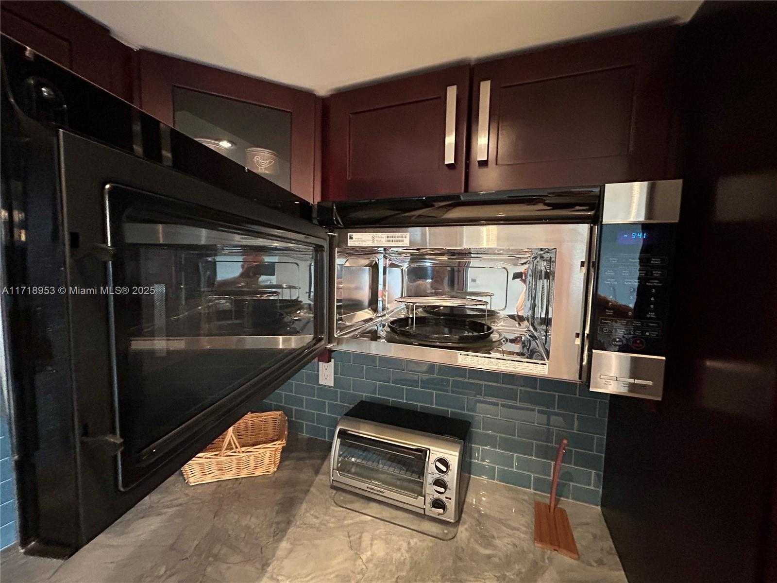 Small Image of 2030 SOUTH OCEAN DR #506, Hallandale Beach Number 43