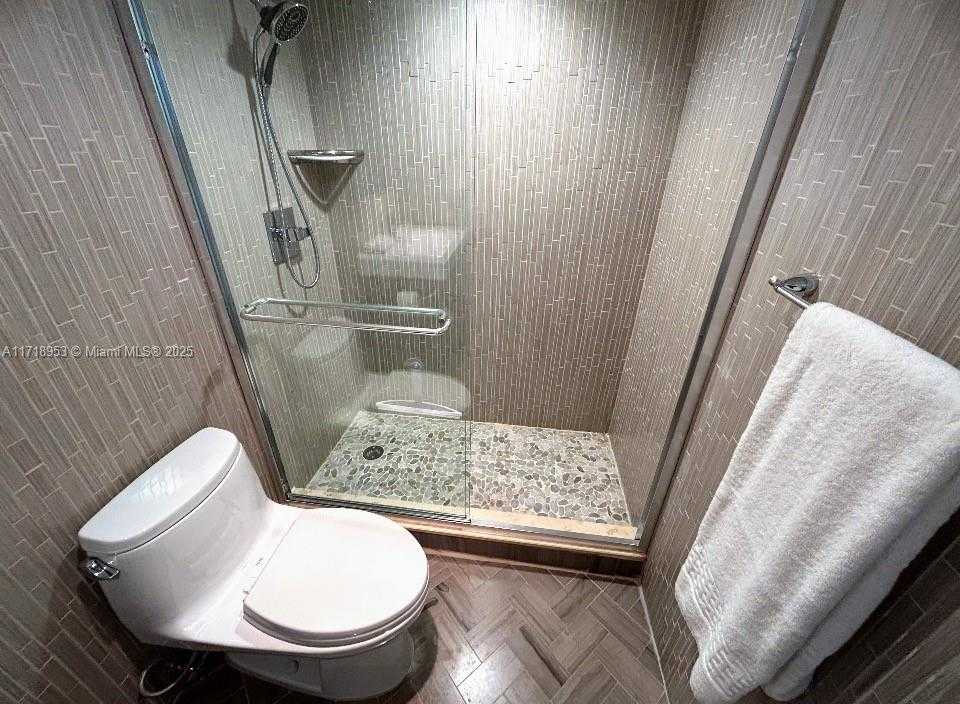 Small Image of 2030 SOUTH OCEAN DR #506, Hallandale Beach Number 51