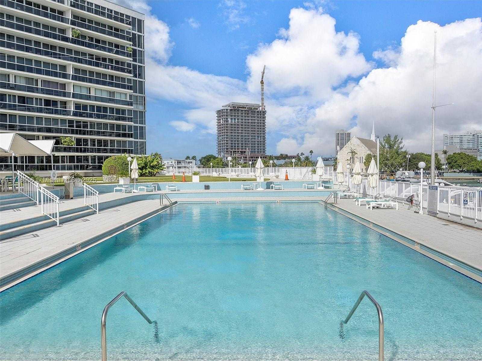Small Image of 900 BAY DR #411, Miami Beach Number 19