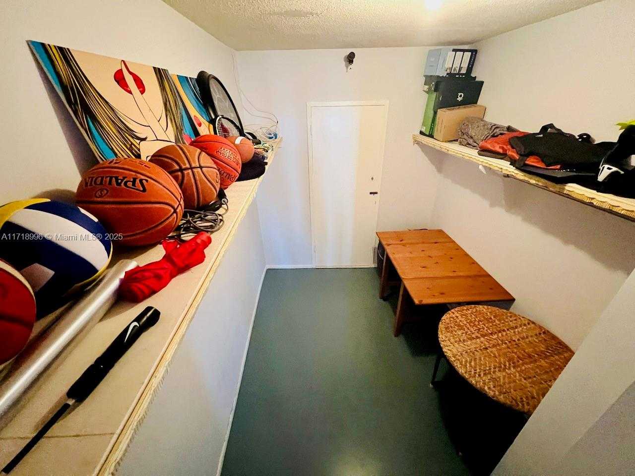Small Image of 900 BAY DR #411, Miami Beach Number 9