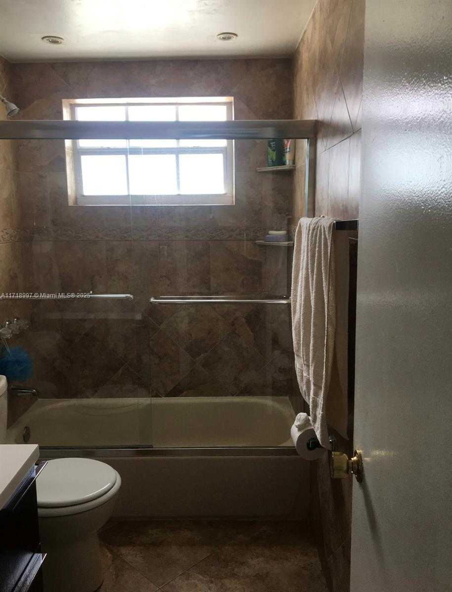 Small Image of 7920 EAST DR #6, North Bay Village Number 7