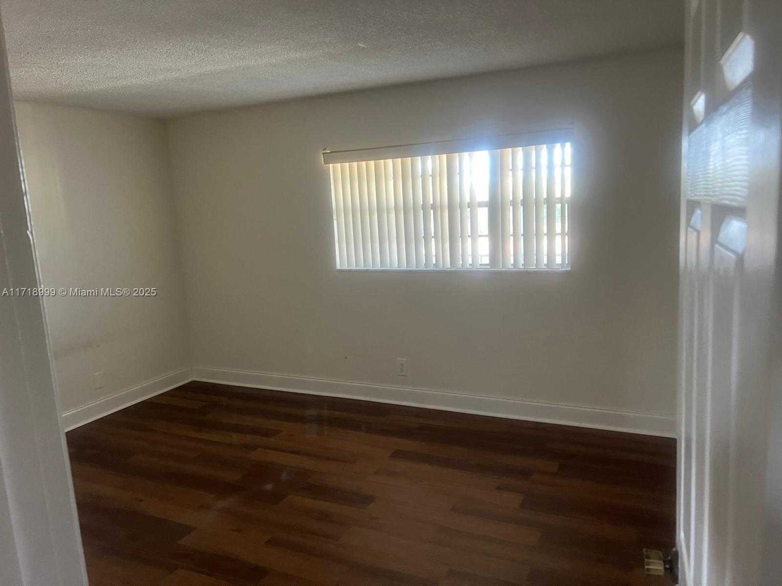 Small Image of 8900 WEST SAMPLE ROAD #204, Coral Springs Number 4