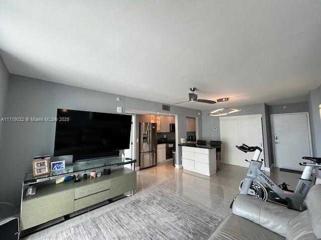 Small Image of 6969 COLLINS AVE #1115, Miami Beach Number 2