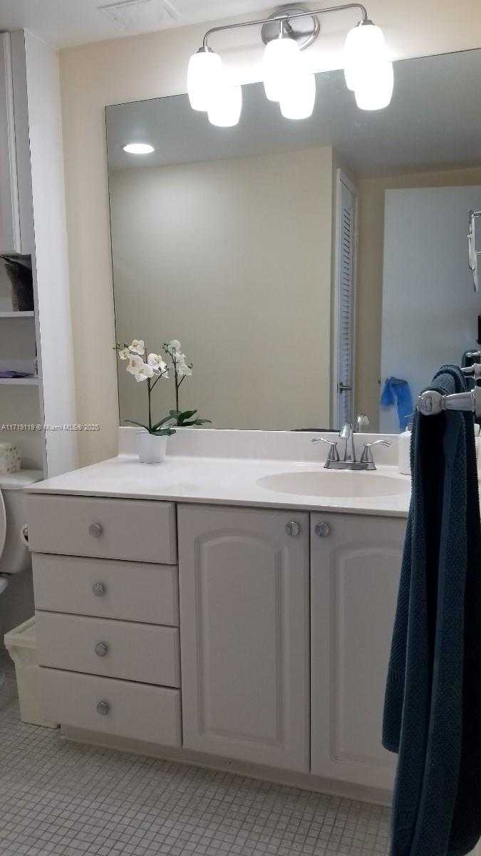 Small Image of 19390 COLLINS AVE #717, Sunny Isles Beach Number 16