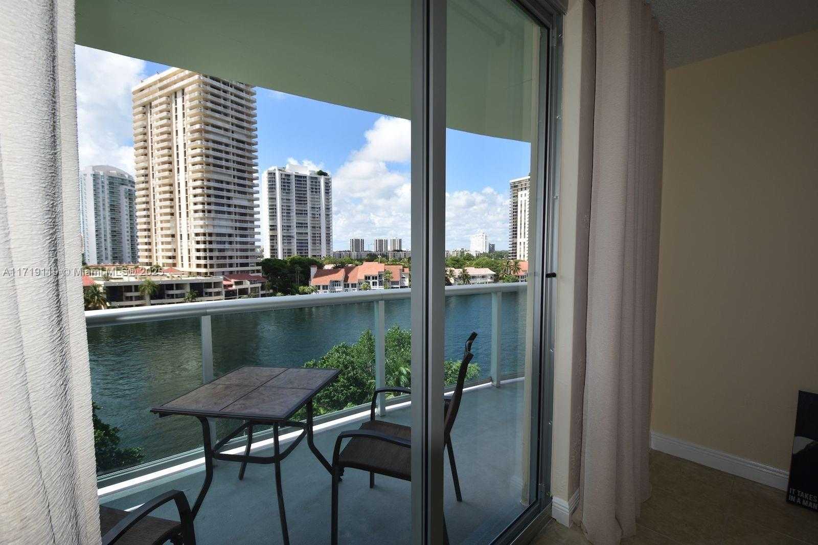 Small Image of 19390 COLLINS AVE #717, Sunny Isles Beach Number 5