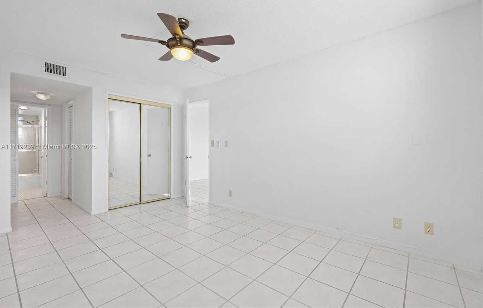 Small Image of 4650 WASHINGTON ST #504, Hollywood Number 15