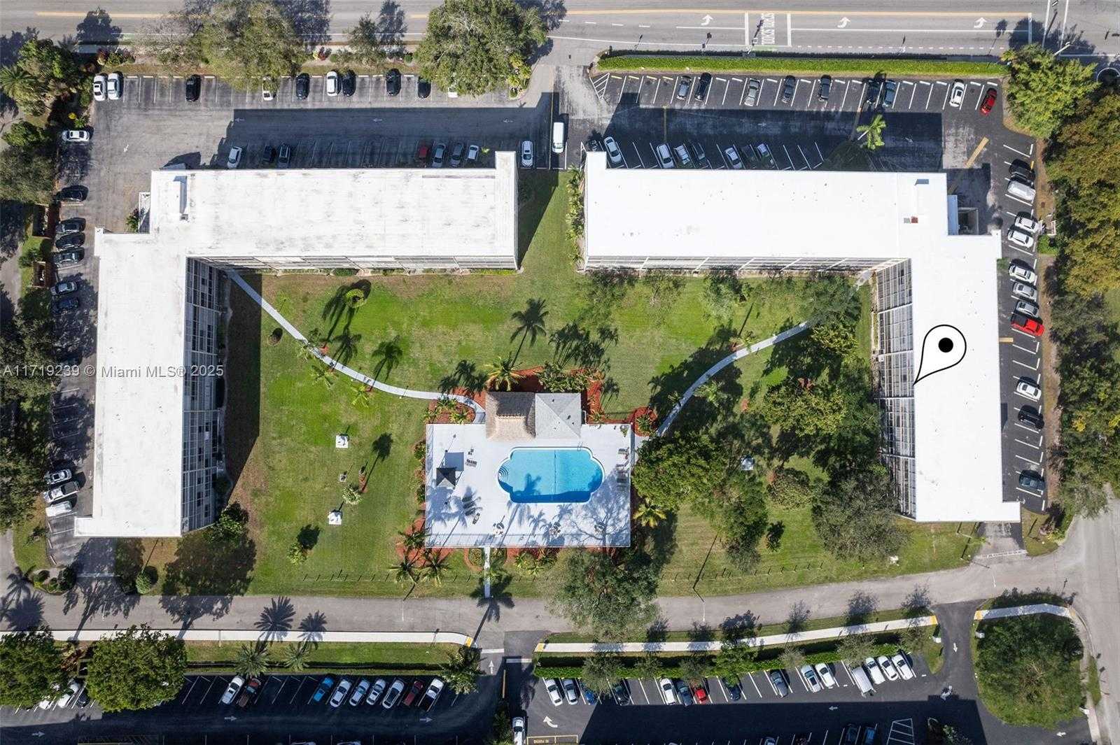 Small Image of 4650 WASHINGTON ST #504, Hollywood Number 28