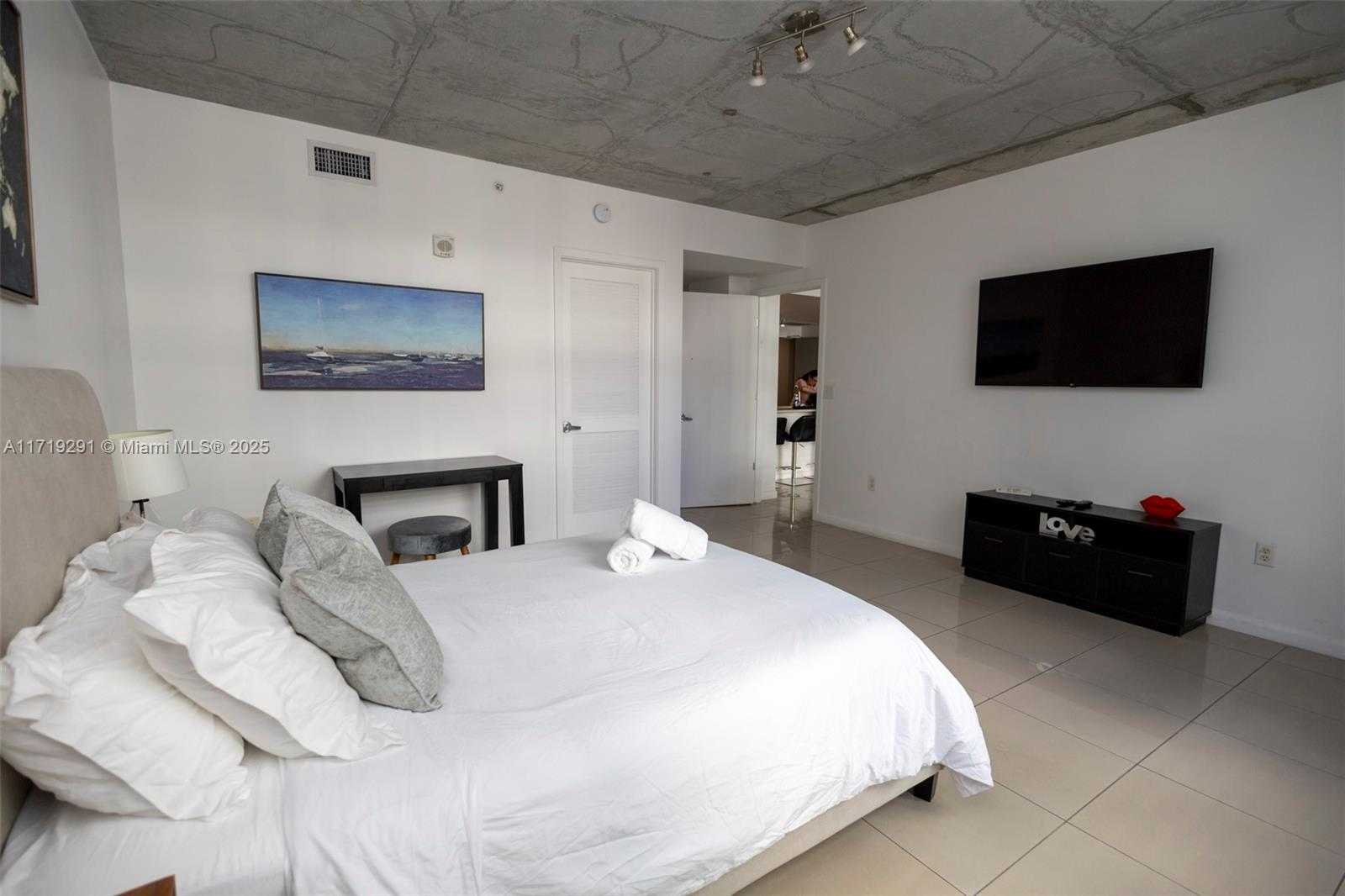 Small Image of 3250 NORTH EAST 1ST AVE #502, Miami Number 27