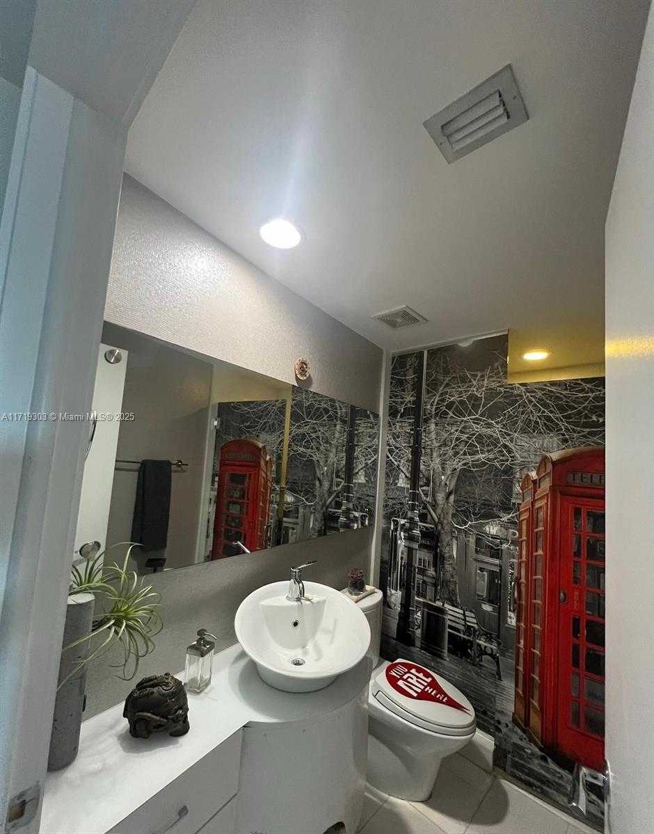 Small Image of 2950 NORTH EAST 188TH ST #406, Aventura Number 15