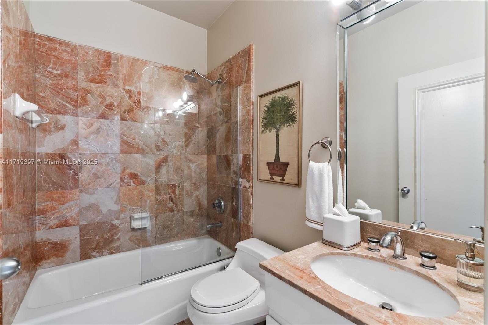 Small Image of 888 Brickell Key Dr, Miami, FL 33131, USA Number 28