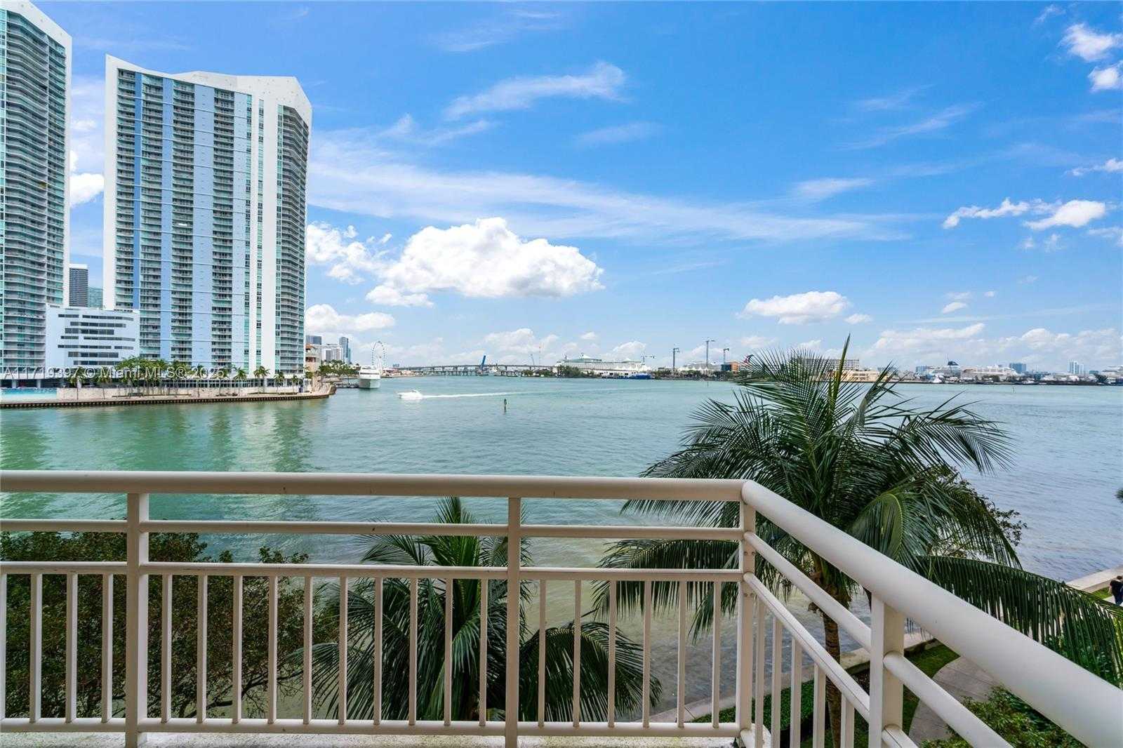 Small Image of 888 Brickell Key Dr, Miami, FL 33131, USA Number 43
