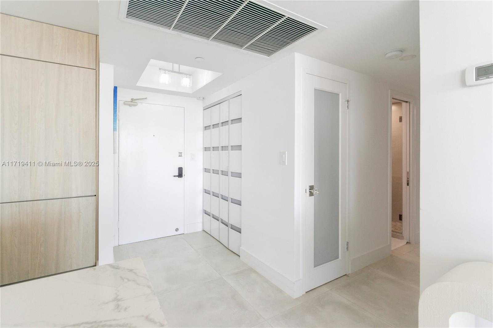 Small Image of 100 LINCOLN RD #1411, Miami Beach Number 13