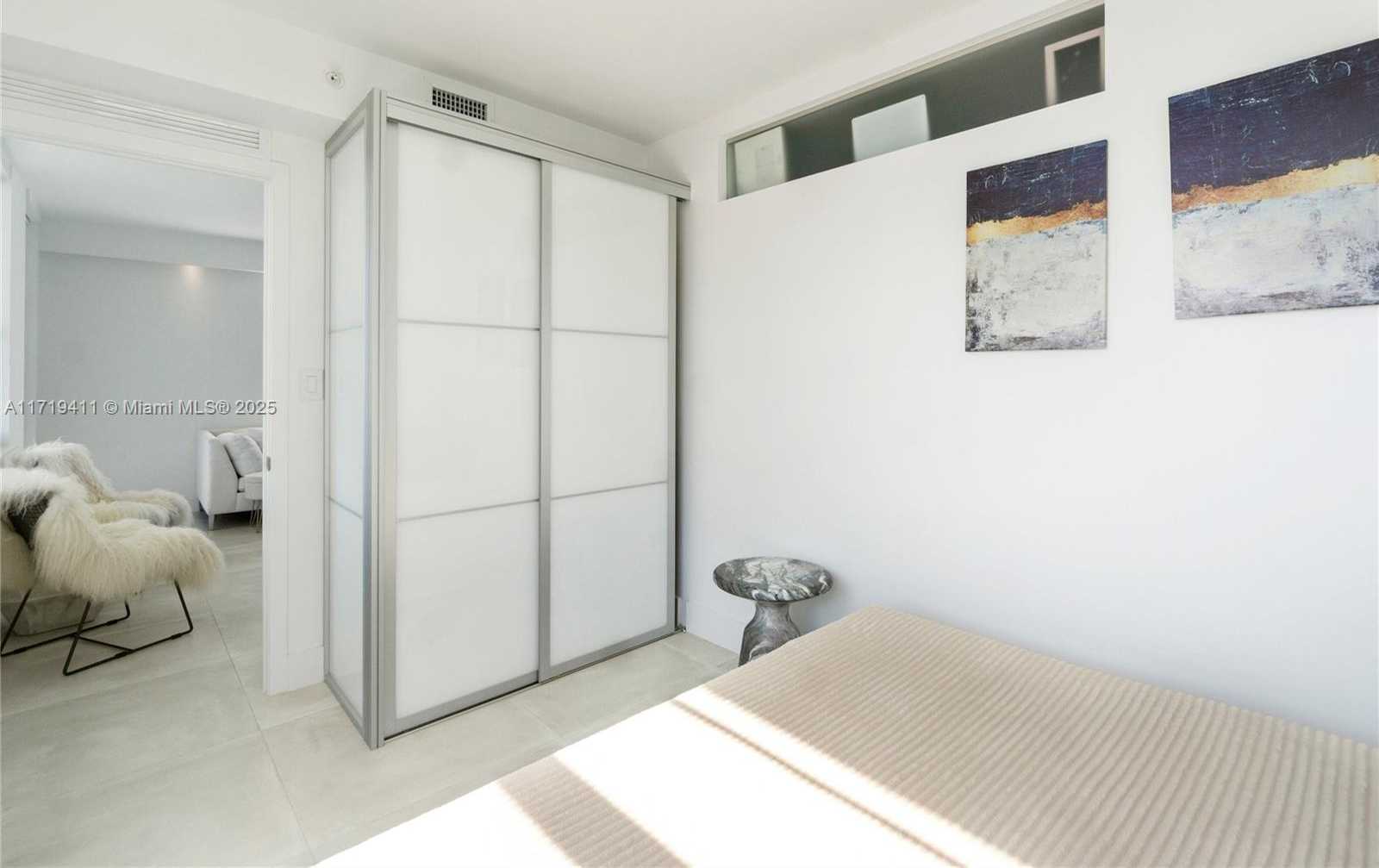Small Image of 100 LINCOLN RD #1411, Miami Beach Number 9