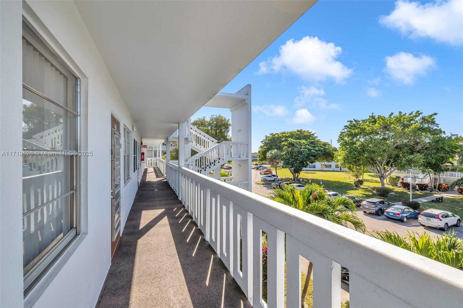 Small Image of 3037 NEWPORT H #3037, Deerfield Beach Number 10