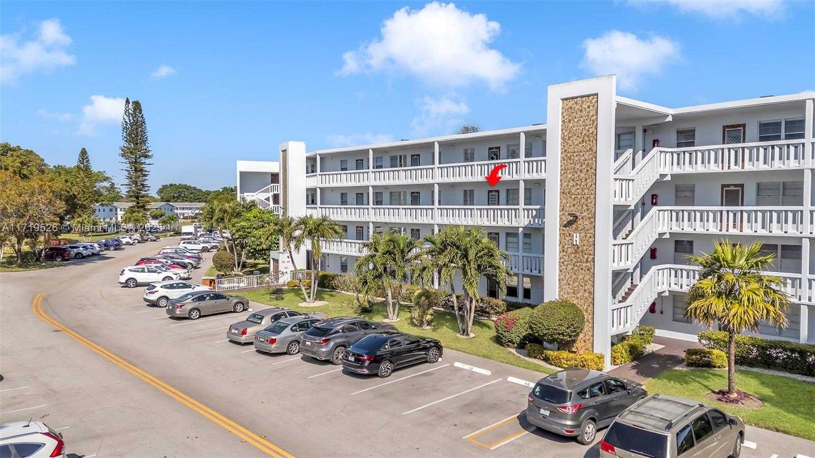 Small Image of 3037 NEWPORT H #3037, Deerfield Beach Number 2