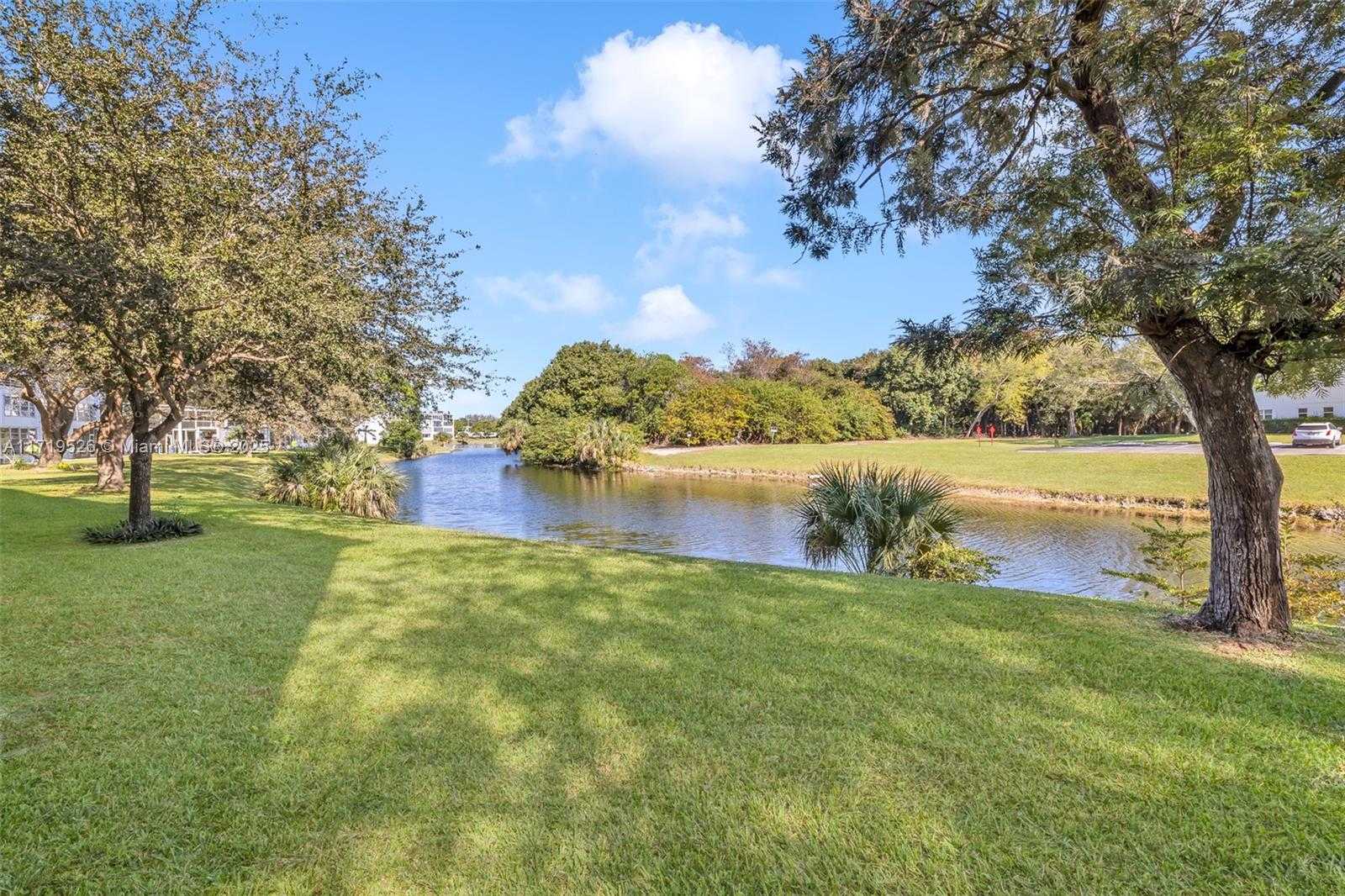 Small Image of 3037 NEWPORT H #3037, Deerfield Beach Number 32